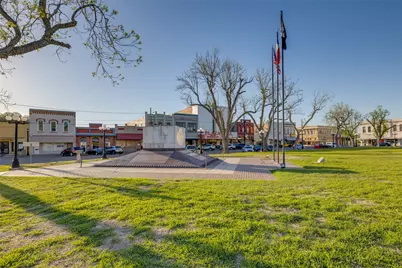 404 Nicholas Road, Wharton, TX 77488 - Photo 16