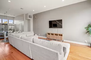 1310 W Dallas St, Houston, TX 77019 - Photo 26