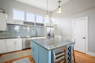 1310 W Dallas St, Houston, TX 77019 - Photo 16