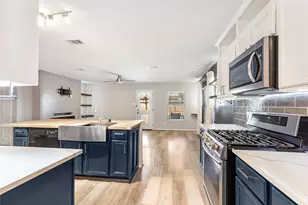 12127 Carriage Oak Cir, Humble, TX 77346 - Photo 16