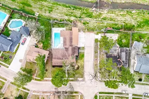 6002 Greenmont Dr, Houston, TX 77092 - Photo 36