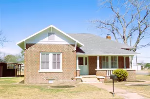 309 E Hinton Rd, Weimar, TX 78962 - Photo 2