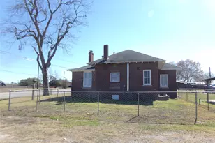 309 E Hinton Rd, Weimar, TX 78962 - Photo 22