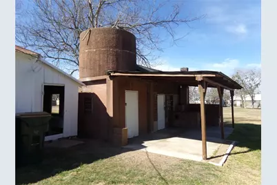 309 E Hinton Road, Weimar, TX 78962 - Photo 28