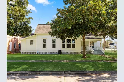 2421 Avenue G, Bay City, TX 77414 - Photo 1