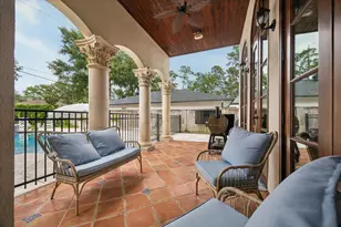8448 Westview Dr, Houston, TX 77055 - Photo 42