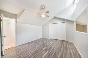 10811 Richmond Ave, Houston, TX 77042 - Photo 26