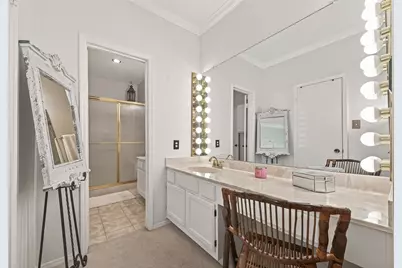 17645 Red Oak Drive #7645, Houston, TX 77090 - Photo 32