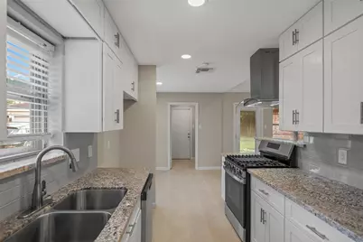 1015 Rock Canyon Drive, Katy, TX 77450 - Photo 10