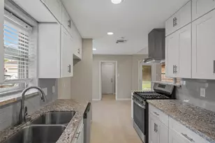 1015 Rock Canyon Dr, Katy, TX 77450 - Photo 10