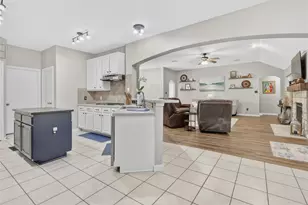 20003 Country Lake Dr N, Magnolia, TX 77355 - Photo 8