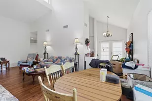 1621 & 1623 W Adoue St, Alvin, TX 77511 - Photo 8