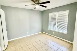 12722 Bexley Dr, Houston, TX 77099 - Photo 10