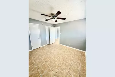 12722 Bexley Drive #2722, Houston, TX 77099 - Photo 14