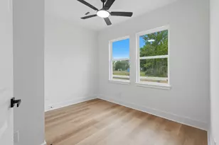 210 Big Deer Dr, Crosby, TX 77532 - Photo 4