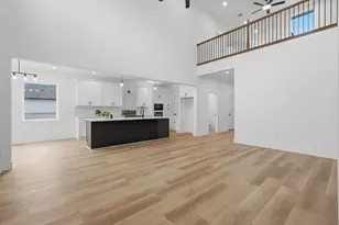 210 Big Deer Dr, Crosby, TX 77532 - Photo 8