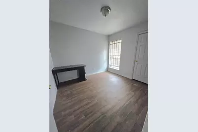 5530 Elm Springs Drive, Houston, TX 77048 - Photo 12