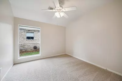22 N Holly Laurel Circle, The Woodlands, TX 77382 - Photo 10