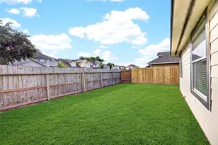 15014 Middle Oaks Blvd, Houston, TX 77082 - Photo 34