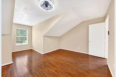 15014 Middle Oaks Boulevard, Houston, TX 77082 - Photo 32