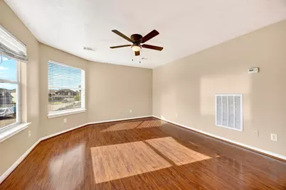 15014 Middle Oaks Boulevard, Houston, TX 77082 - Photo 28