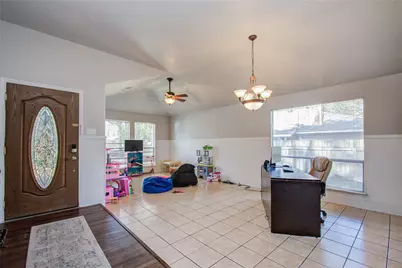 5010 Village Springs Drive, Houston, TX 77339 - Photo 2