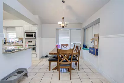 5010 Village Springs Drive, Houston, TX 77339 - Photo 8