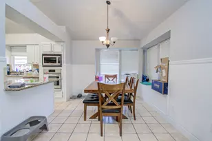 5010 Village Springs Dr, Houston, TX 77339 - Photo 8