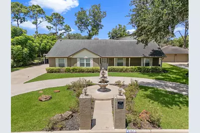 2613 Oak Drive, Bay City, TX 77414 - Photo 1