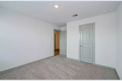 13922 Bay Crest, Texas City, TX 77539 - Photo 10