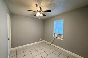 311 Randall St, Pasadena, TX 77506 - Photo 6