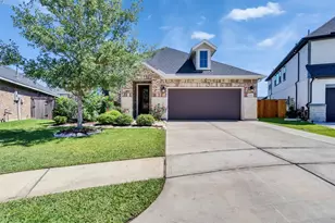 2004 Sadtler Ridge Cir, La Porte, TX 77571 - Photo 4