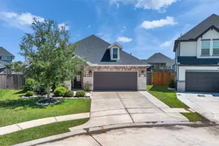 2004 Sadtler Ridge Cir, La Porte, TX 77571 - Photo 1