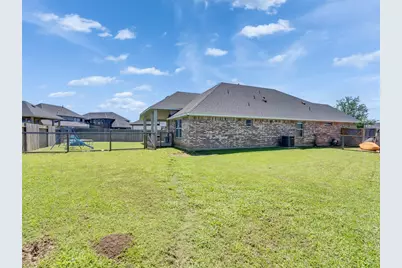 2004 Sadtler Ridge Circle, La Porte, TX 77571 - Photo 2
