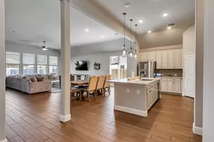 2004 Sadtler Ridge Cir, La Porte, TX 77571 - Photo 18