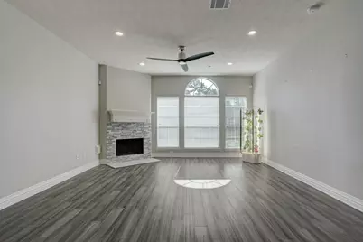 1408 S Friendswood Drive #106, Friendswood, TX 77546 - Photo 4