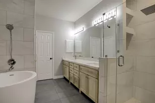 1408 S Friendswood Dr, Friendswood, TX 77546 - Photo 14