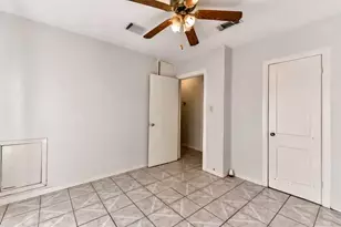 212 Danna Ln, Houston, TX 77009 - Photo 16