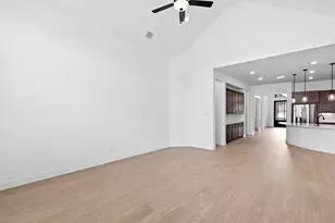 601 Green Ash Wy, Waller, TX 77447 - Photo 6