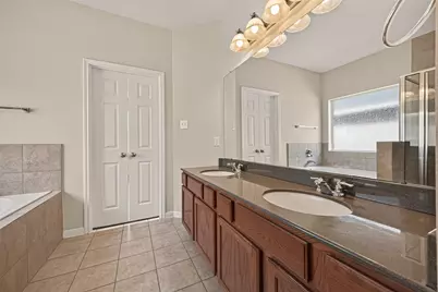 9118 Cavalier Lane, Rosenberg, TX 77469 - Photo 32