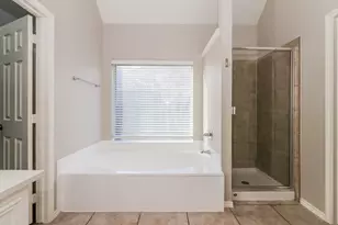 9510 Wakefield Village Dr, Houston, TX 77095 - Photo 12