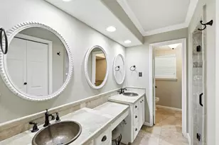 204 Edgewood St, Baytown, TX 77520 - Photo 18