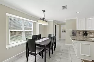 204 Edgewood St, Baytown, TX 77520 - Photo 12