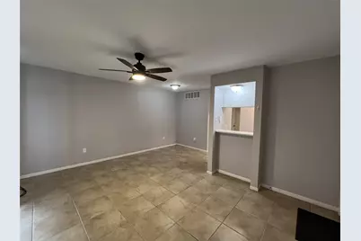 1516 Bay Area Boulevard #P2, Houston, TX 77058 - Photo 4