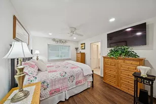 6422 Waltway Dr, Houston, TX 77008 - Photo 14