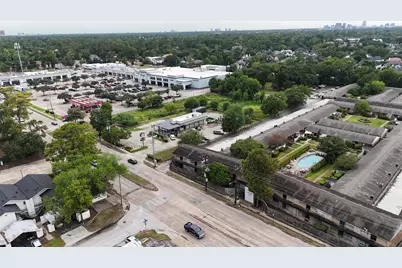 1529 Wirt Road #28, Houston, TX 77055 - Photo 24