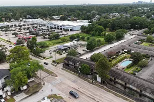 1529 Wirt Rd, Houston, TX 77055 - Photo 24