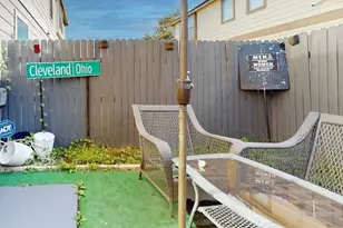 8030 Singing Sonnet Ln, Houston, TX 77072 - Photo 32