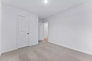 318 Hbr Bnd Ct, Willis, TX 77378 - Photo 14
