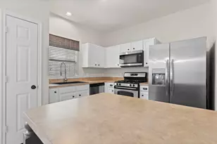 9735 Coyote Creek Dr, Houston, TX 77095 - Photo 12